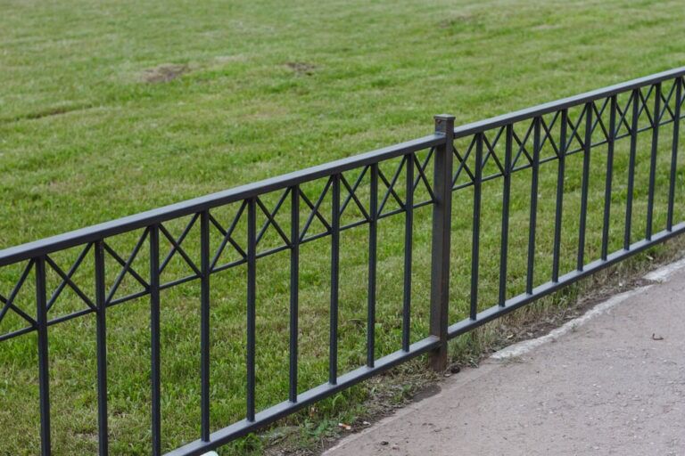 How Long Do Aluminum Fences Last?